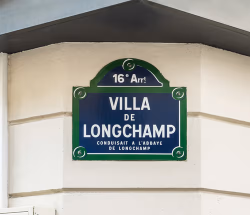 Villa de Longchamp Serviced Apartments