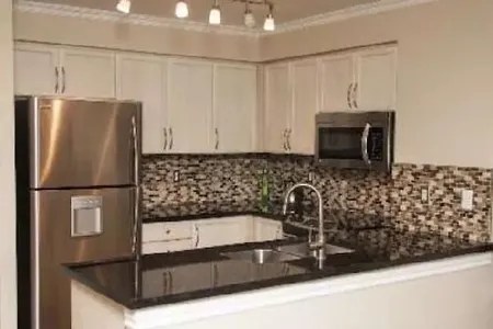 Kingsbridge Garden Circle Apartment