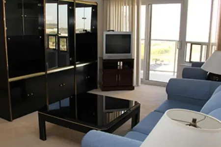 Kingsbridge Garden Circle Apartment