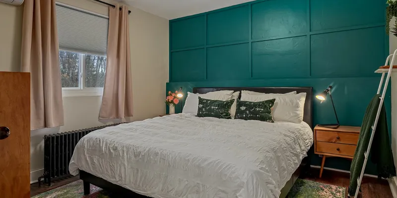 Mark Lane Apartment
