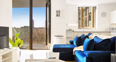 2 Bedroom House - 200 Enterprise Way | Large Balcony overlooking River near Station