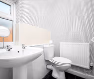 Luxury Three Bedroom House - Parking - Garden