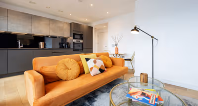 The Battersea Skyview Apartment