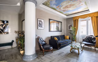 The Renaissance Retreat: Vatican Penthouse with Rooftop Terrace