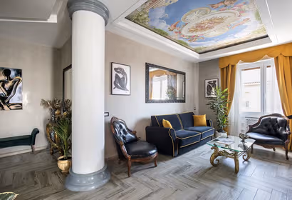 The Renaissance Retreat: Vatican Penthouse with Rooftop Terrace