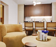 Chic Parisian Getaway – Sleeps 8 in Trendy Bastille