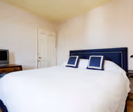 Steps to Sloane Square