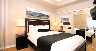 Maple Leaf Square 55