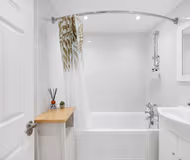 Central Apt-2 Bed 2 Bath-AC unit