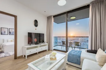 East 40 One Bedroom Apartment