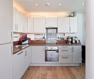 River-View Spectacular