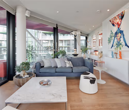 River-View Spectacular