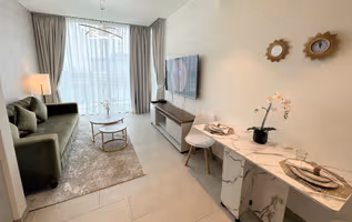 Cozy 1BDR with Sofa Bed - Sobha waves