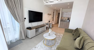 Cozy 1BDR with Sofa Bed - Sobha waves