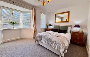 Shrewsbury Apartment in Prime Location