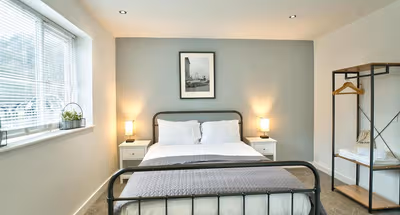 School Path Ironbridge Townhouse with Roof Terrace