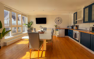 School Path Ironbridge Townhouse with Roof Terrace