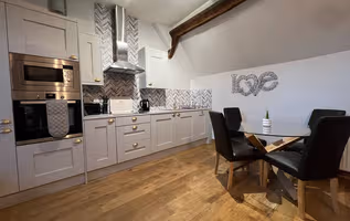 King Charles Barn Nr Blists Hill