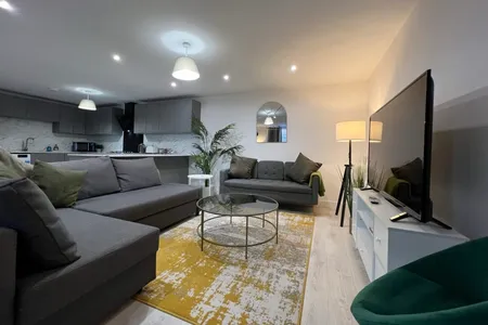 Shrewsbury Townhouse with Open Plan Living