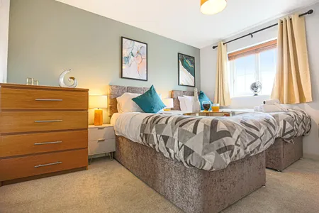8 Victory Avenue (Milton Keynes)