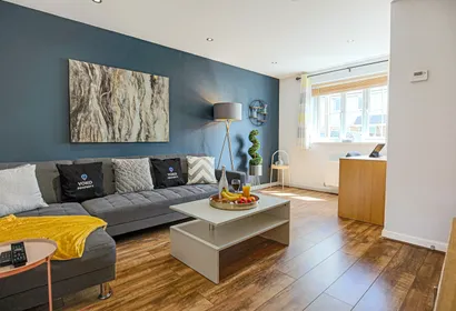 8 Victory Avenue (Milton Keynes)