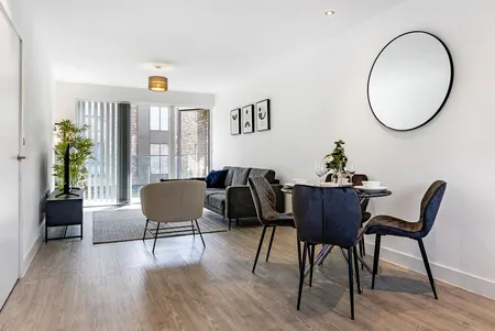 Knightley Avenue 2-bed 2-bath