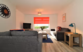 Signature - Sydney House