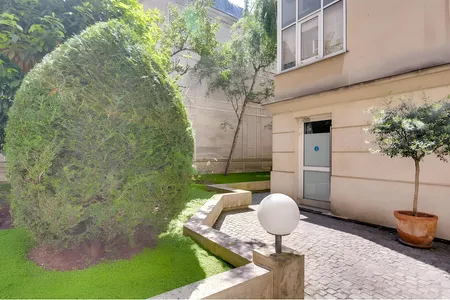 Marais-a maze of picture perfect narrow streets- 115m2 gem in a dream location