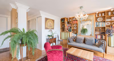 3 bedroom apartment, Close to the banks of the Seine, Trocadero and Eiffel Tower