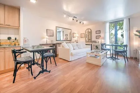 Passeig Colon service apartment