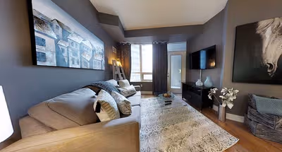 Blue Jays Ways Serviced Apartment