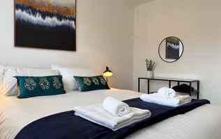 2 Bed Near Shrewsbury Hospital