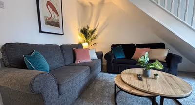 2 Bed Near Shrewsbury Hospital