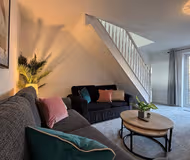 2 Bed Near Shrewsbury Hospital