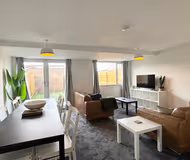 5 Bedroom Home with Garden