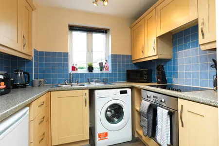 Rothwell Close Serviced Two Bedroom Apartment