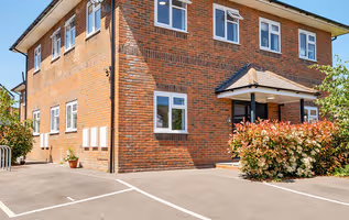 KINGSCLERE ROAD HOUSES