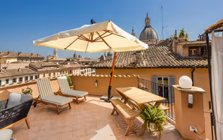 Beautiful Apartment With Terrace overlook Piazza Navona, A Gothic Architecture