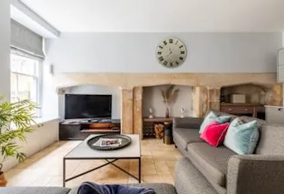 Elegant Georgian Flat in Historic Bath with Garden