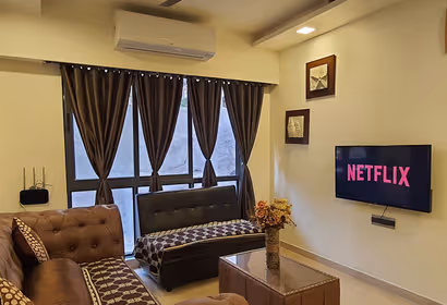 Kurla Service Apartment