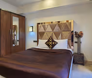 Kurla Service Apartment