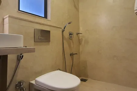 Kurla Service Apartment