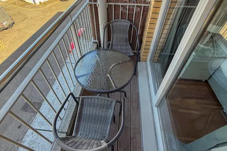 Exterior of 1 bedroom apartment