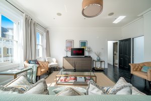 Hyde Park Gardens Gem
