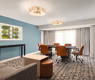 Southeast 17th Street Aparthotel