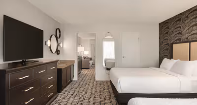 Southeast 17th Street Aparthotel