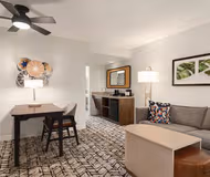 Southeast 17th Street Aparthotel