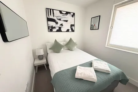 Spacious Townhouse near Finchley Central
