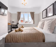 Free Parking | Stunning 3Bedroom Home In Wigan