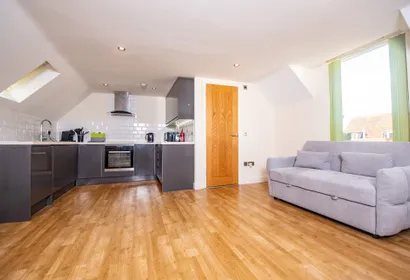 Newly Renovated Sanctuary for 4 in Charlotte House